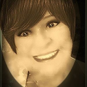 Meet your Posher, Lynn